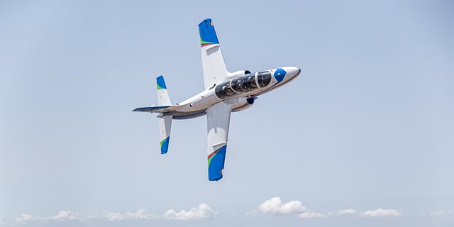 APS-S211-Upset-Inflight-feat